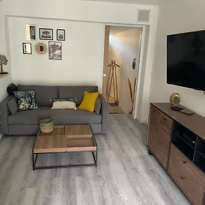 En Rez De Jardin équipé Appartement